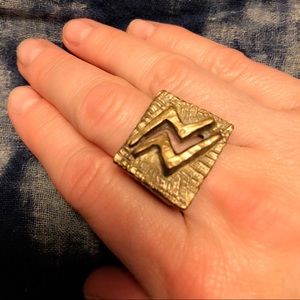 Lightning bolt bronze ring